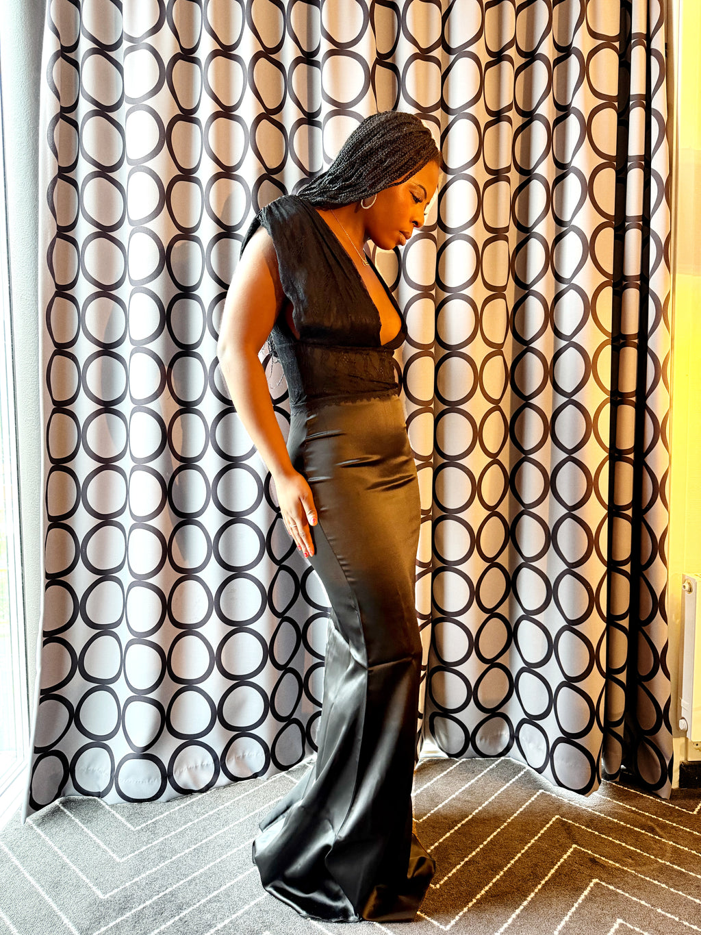 Royal Black Elegant Glamorous Sheath Dress With Plunging Neck